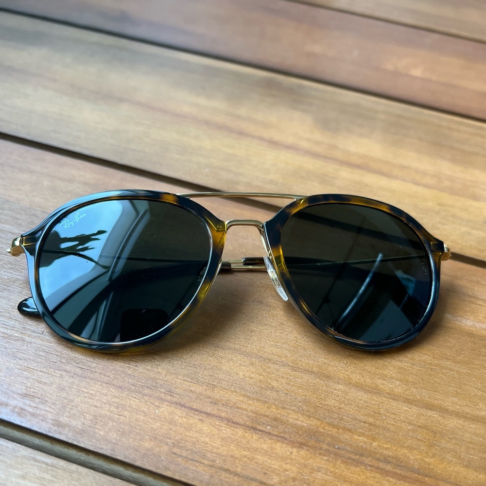 Lightly worn Ray Ban 4253 tortoise/gold